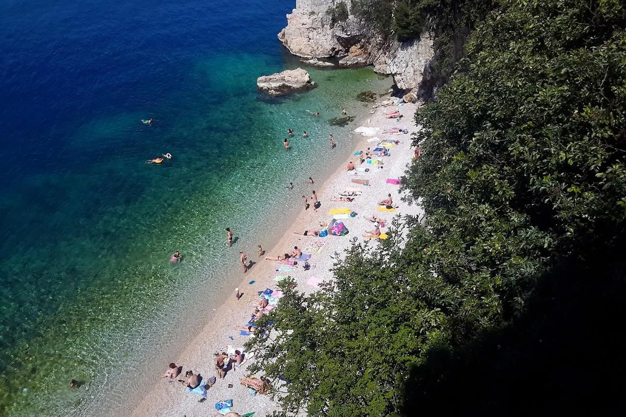 Apartments With Wifi Rijeka - 16539