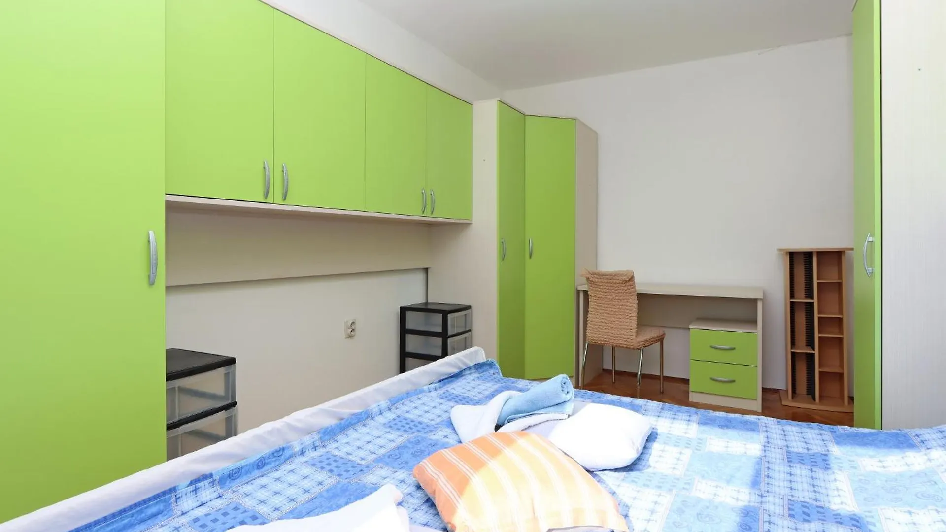 Apartments With Wifi Rijeka - 16539